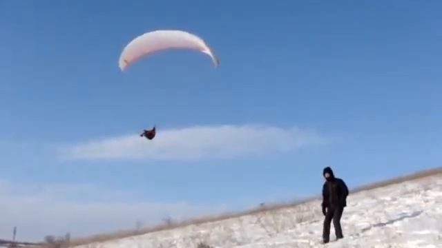 Взлет с кувырком на параплане