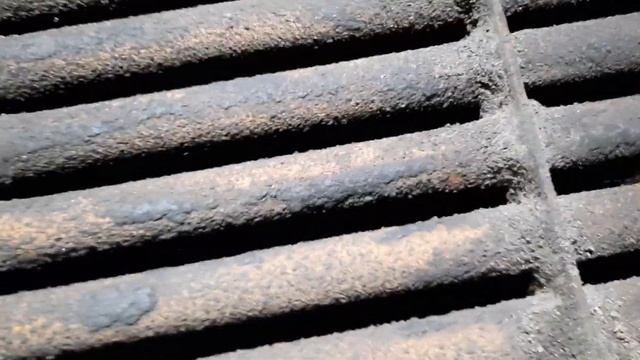 Чистим теплообменник пеллетного котла за пять минут