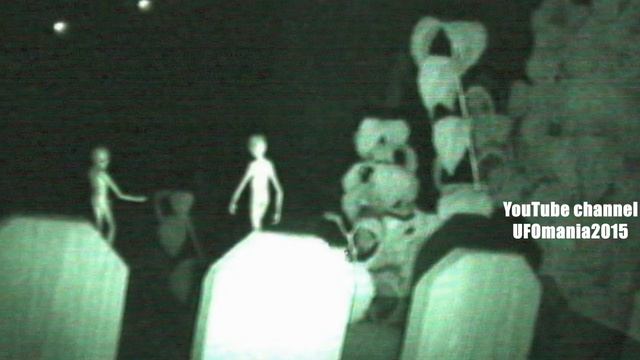 UFO 2018! Real UFOs Caught On Camera (Are We Alone?)