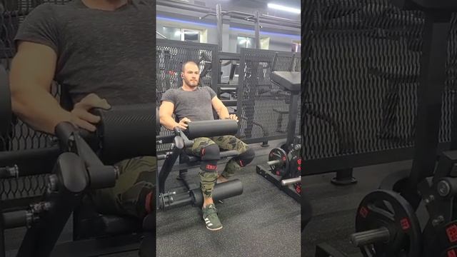 Цикл 2 / Неделя 3 / День 2 - КВАДРИЦЕПС, БИЦЕПС БЕДРА, ИКРЫ