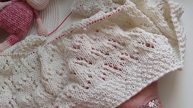 Два пледа в процессе. Новые игрушки. Новое 