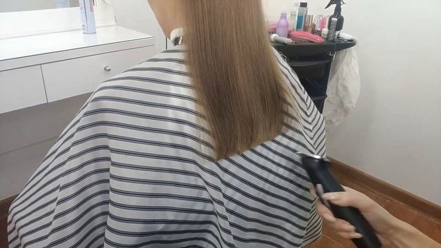 Женская стрижка на длинные волосы 