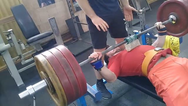 160, 210х3х5 (8,5 см), цепи 70 кг 105х4х4 @92