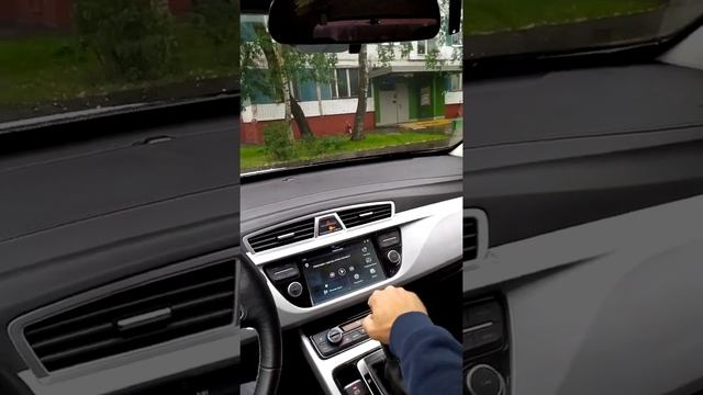 Мастер укладки плитки