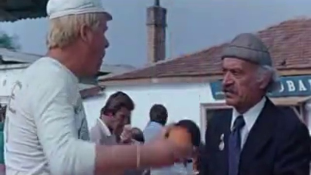 Кому апельсинчики, кому витаминчики !!! 