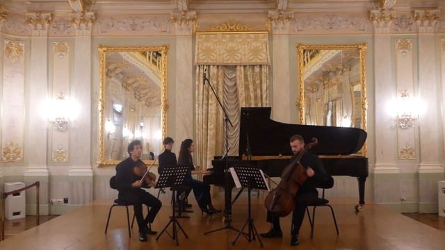 8294a6b8e4f5de7f6a592c1b2e4aa93a