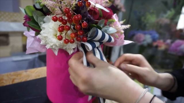 Шляпная коробка Kraft Flowers