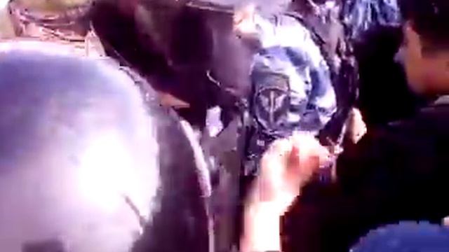 ОМОН против Мусульман  _  Обыски в   Бахчисарайе , Крым 2016 !!!