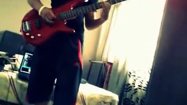 R U Mine By Arctic Monkeys (Bass Cover)