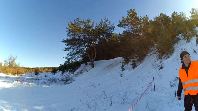 багги снЁс Ёлку