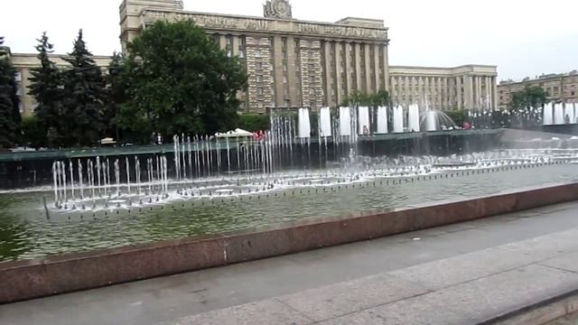 Прыгающие фонтаны