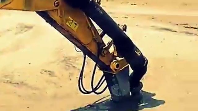 Грунтовый насос Dragflow HY86 /160B на стеле экскаватора KOMATSU PC 300 качает грунт