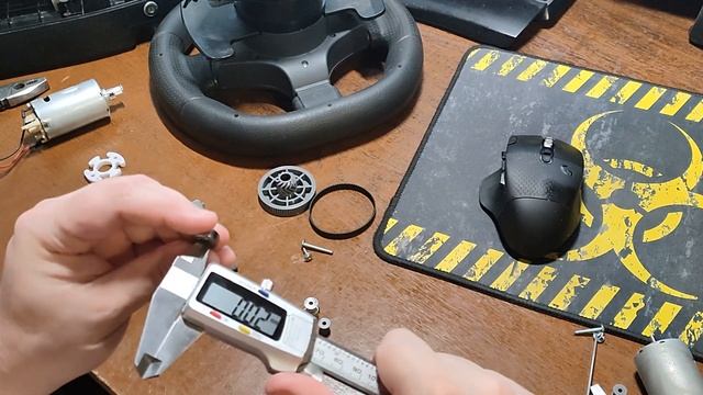 Logitech MOMO - Ременная передача + шевронная шестерня