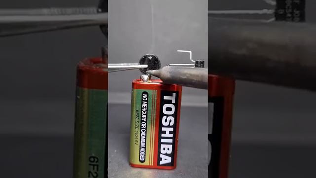 How To Make A Temperature Sensor Circuit Using A Diode #shorts #zaferyildiz #short #electronics