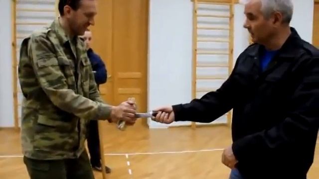 Защита от ножа