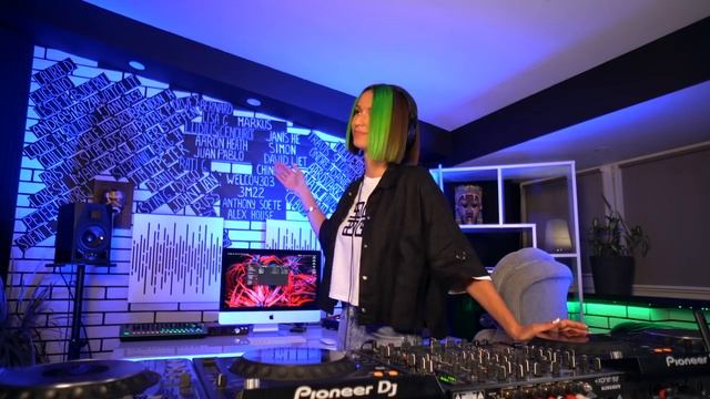 Miss Monique - MiMo Weekly Podcast 029  [Progressive House_Melodic Techno DJ Mix] 4K