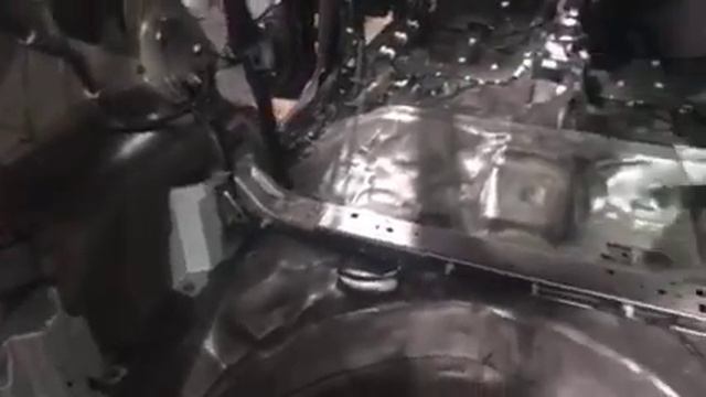 Простая шумка и теплоизоляция салона автомобиля Ниссан Х-трейл