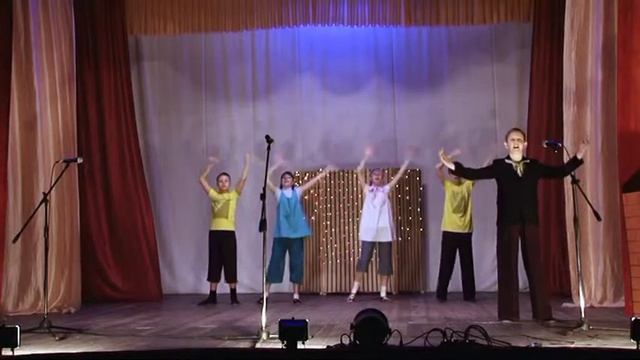 Про хозяина зонта, трубочиста и кота, и про то, как в чемодане оказалась Та-не-Та.