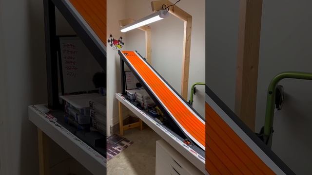 Hot Wheels McLaren Elva vs. Lamborghini Sian