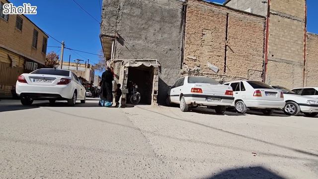 City Reunion: A Nomadic Woman And Her Children's Journey To Meet Her Husband