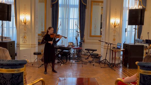 Выступление Серафимы Никитиной на вечере в честь 34-летия «Социума»