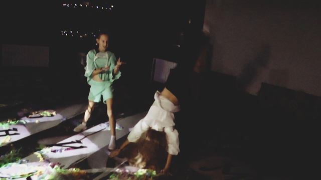 танец дуэт Мариэль и Уля