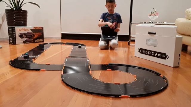 Anki Overdrive  - Fast  Furious edition race battle explained by Nolan Pham