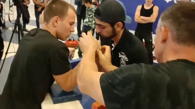 #армрестлинг #спорт #армада #сила #русскийдух.Александр Кащеев 1/2. Оренбург