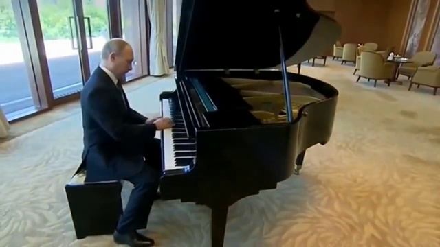шок Президент Российской Федерации Владимир Владимирович Путин сыграл тему из Wide Putin!.mp4
