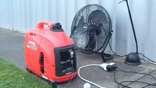 Honda EU10i Generator #1
