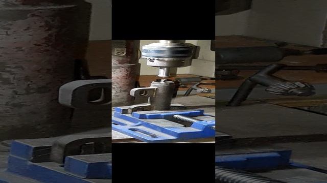 Ремонт гидронатяжителя ремня ГРМ Chrysler  04667283