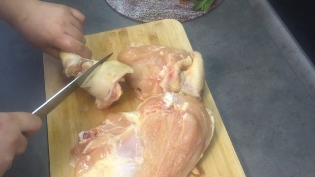 Досталась курочка от тёщи! Разбор курицы за 5 минут. Быстро и просто!