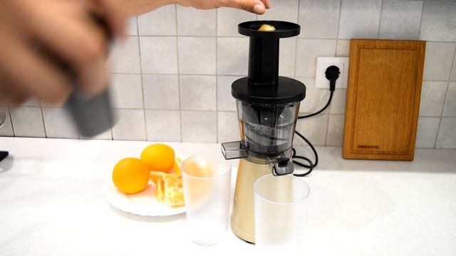 Обзор REDMOND RJ-930S. Лучшая шнековая соковыжималка за адекватные деньги