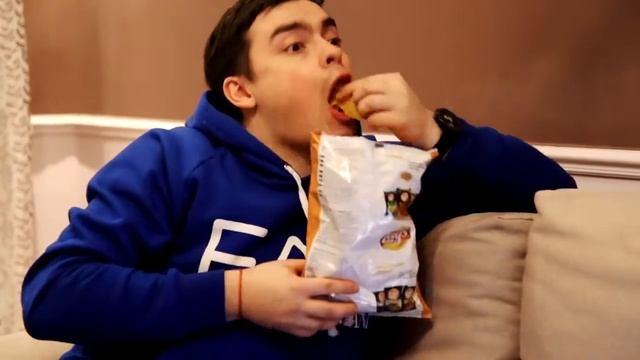 КОРОЧЕ ГОВОРЯ, КО МНЕ ПРИЕХАЛ ДРУГ