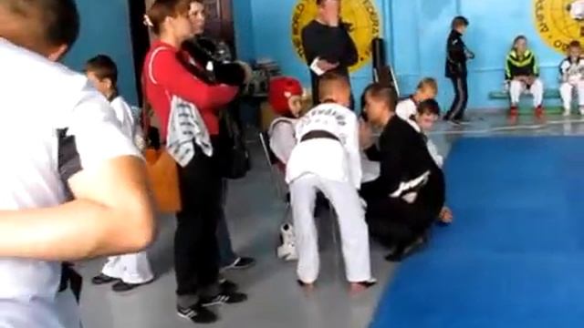 Открытый Чемпионат КЗ ДЮСШ №4 12.10.2013г. г.Днепродзержинск КузнецовД ТовстухаК 2