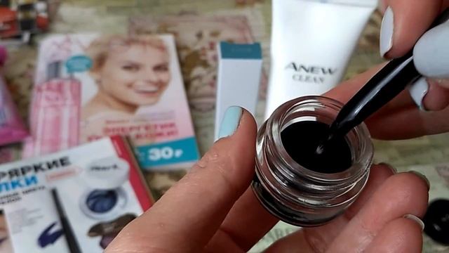Заказ AVON каталог 04-18 / Рисую бровь Косметикой Mark / Растушевка под смоки гелевой подводкой Mar