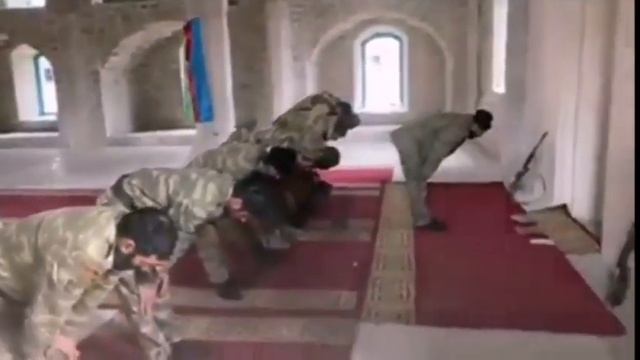 Первый пятничный намаз в Шуше