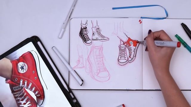 Filling A Sketchbook Spread WITH SHOES! | Tips And Such, I Guess