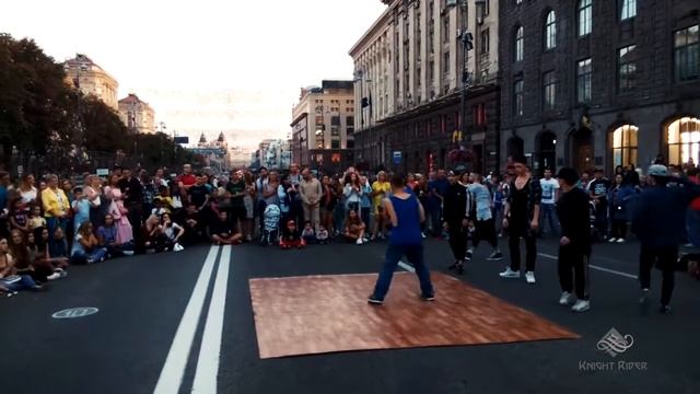 Танцы улиц. Крещатик. Киев ч.12