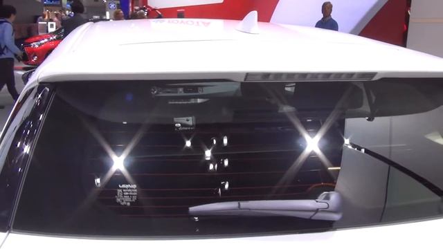 Lexus CT 200h Executive Line (2016) Exterior and Interior