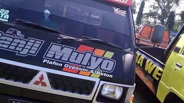 Cinematic Pickup Mitsubishi L300