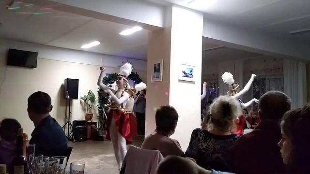 Праздничный танец