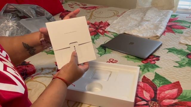 Unboxing The MacBook Pro 13 Inch With The M1Chip!