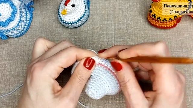 Пасхальная курочка. Связано крючком.
