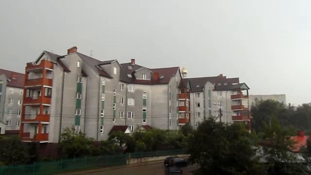 Samsung WB690 - Video Test At Storm 18x Optical Zoom