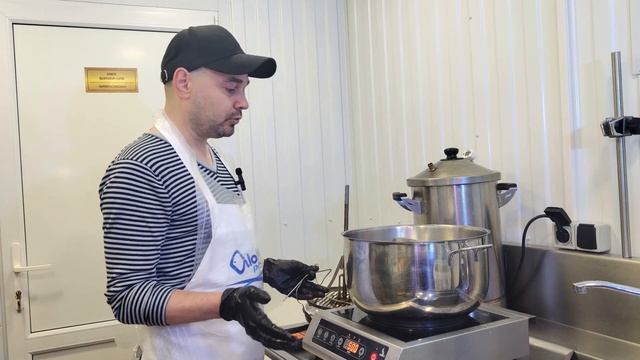 Проще уже НЕКУДА !  Утка Горячего копчения Томлёно-Копчёная в коптильне Hanhi 4  Рецепт Проверен