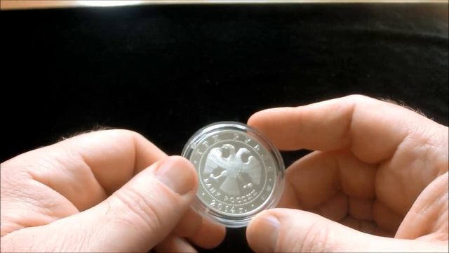 Серебряная монета подарок от Женушки на 50 лет