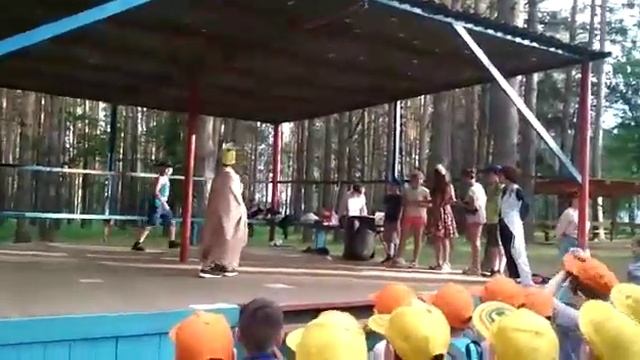 Ещё один жил был принц.