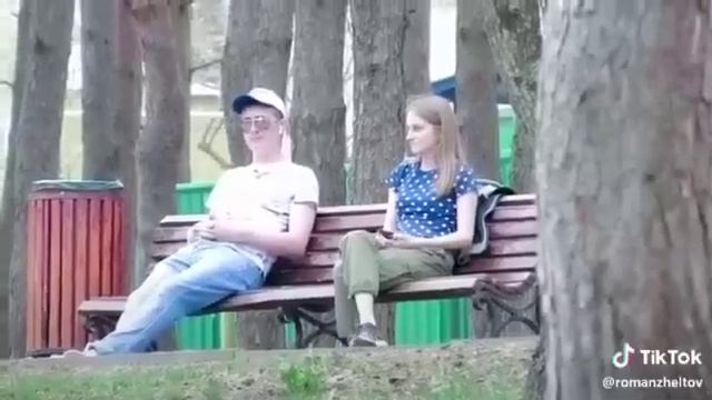 Жесткий пранк над девушкой