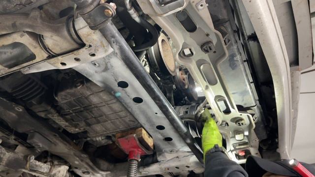 2001 MerBenz AC Compressor